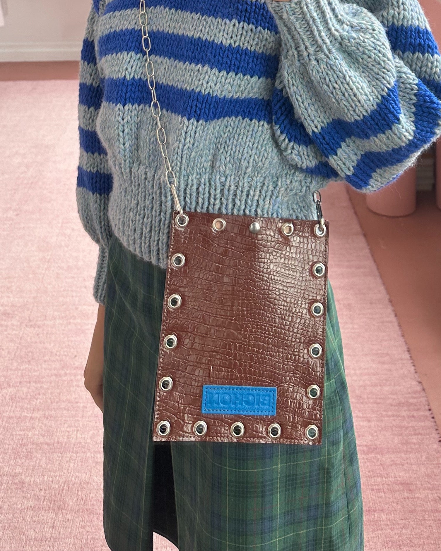 The Eyelet Pocket