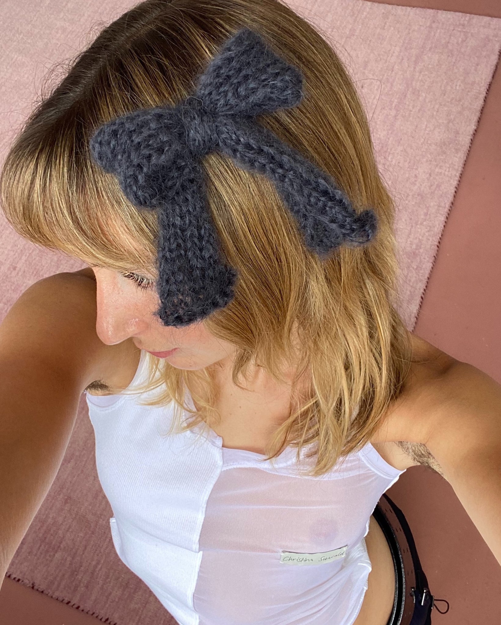 Mohair Bow Charcoal